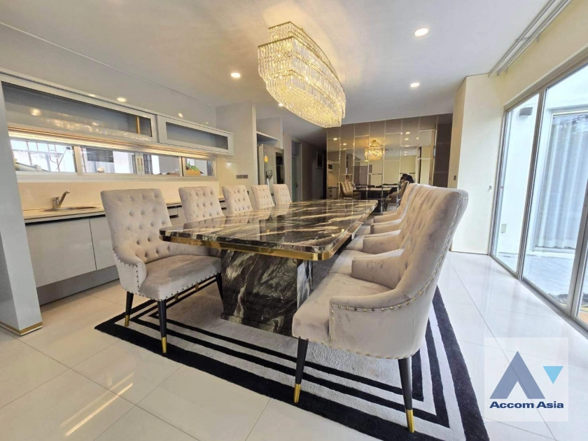 6  5 br House for rent and sale in Pattanakarn ,Bangkok  at Noble Thara Phatthanakan Village AA40896