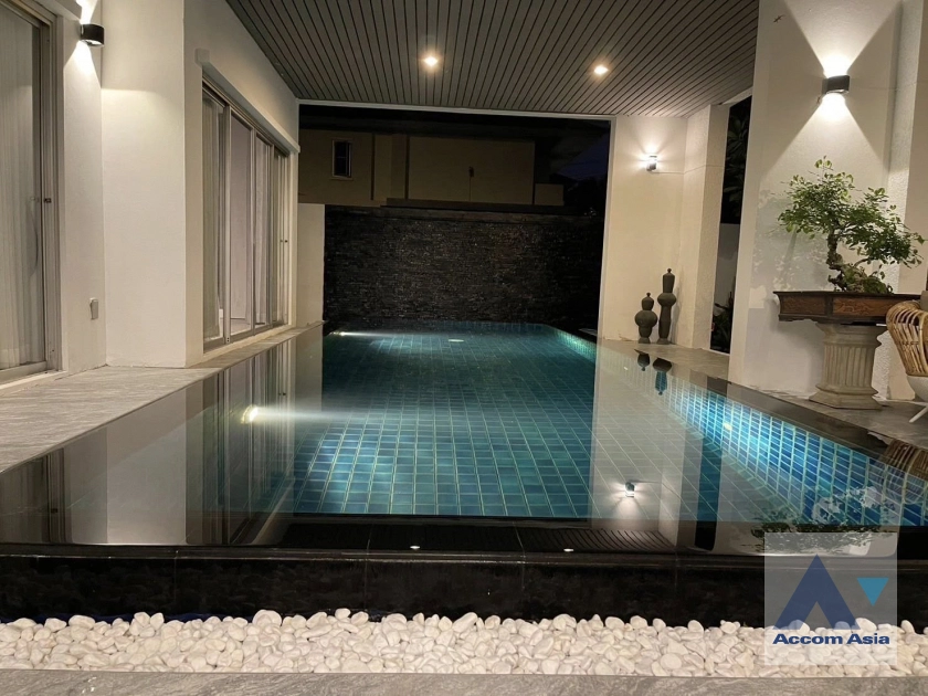 unitPrivate Swimming Pool, Pet friendly |  5 Bedrooms  House For Rent & Sale in Pattanakarn, Bangkok  (AA40896)