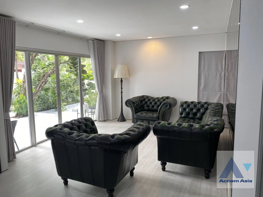 9  5 br House for rent and sale in Pattanakarn ,Bangkok  at Noble Thara Phatthanakan Village AA40896