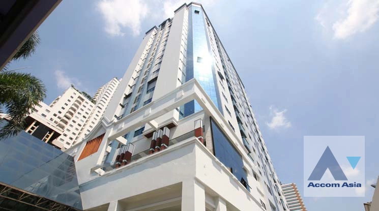 unit 3 Bedrooms  Apartment For Rent in Sukhumvit, Bangkok  near BTS Thong Lo (AA40901)