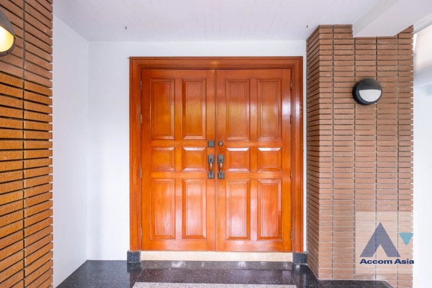 10  4 br House For Rent in Sukhumvit ,Bangkok BTS Thong Lo at Privacy and Peaceful AA40910
