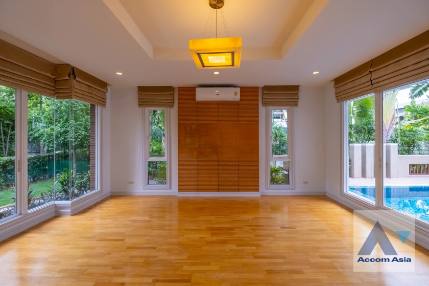 14  4 br House For Rent in Sukhumvit ,Bangkok BTS Thong Lo at Privacy and Peaceful AA40910