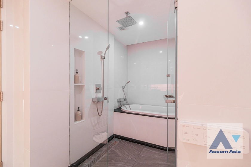 13  2 br Apartment For Rent in Sukhumvit ,Bangkok BTS Ekkamai at New Modern Classic Apartment, Near Main Street AA40916