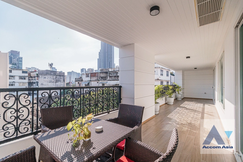 4  2 br Apartment For Rent in Sukhumvit ,Bangkok BTS Ekkamai at New Modern Classic Apartment, Near Main Street AA40916