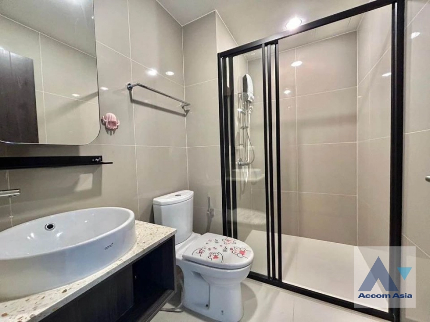 13  2 br Condominium For Rent in Ratchadaphisek ,Bangkok MRT Sutthisan at XT Huaikhwang  AA40922