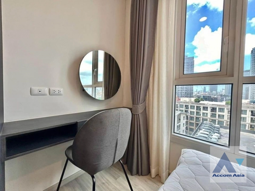 12  2 br Condominium For Rent in Ratchadaphisek ,Bangkok MRT Sutthisan at XT Huaikhwang  AA40922