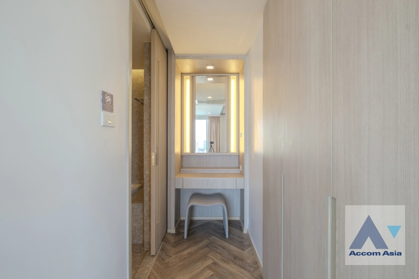 9  2 br Apartment for rent and sale in Sukhumvit ,Bangkok BTS Ekkamai at 5 stars serviced apartment AA40929