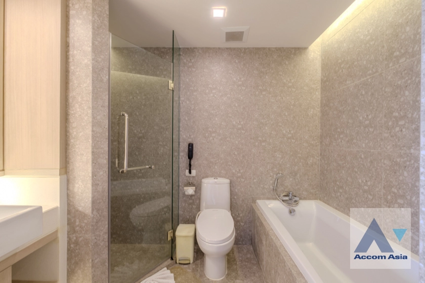 8  2 br Apartment for rent and sale in Sukhumvit ,Bangkok BTS Ekkamai at 5 stars serviced apartment AA40929