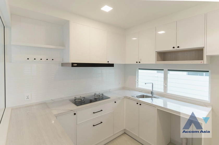 8  3 br House for rent and sale in Samutprakan ,Samutprakan  at Chaiyapruek Bangna KM15 AA40933