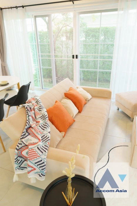 unit 3 Bedrooms  House For Rent & Sale in Samutprakan, Samutprakan  (AA40933)