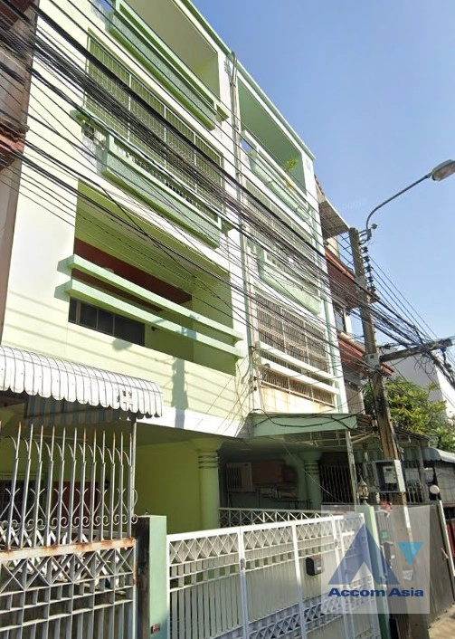  1  3 br Townhouse For Sale in Sukhumvit ,Bangkok BTS Phra khanong AA40938