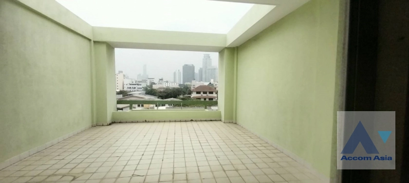 12  3 br Townhouse For Sale in Sukhumvit ,Bangkok BTS Phra khanong AA40938