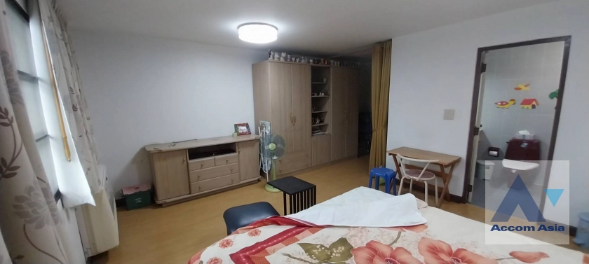 8  3 br Townhouse For Sale in Sukhumvit ,Bangkok BTS Phra khanong AA40938