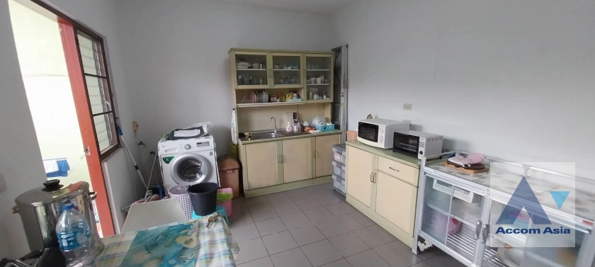 5  3 br Townhouse For Sale in Sukhumvit ,Bangkok BTS Phra khanong AA40938