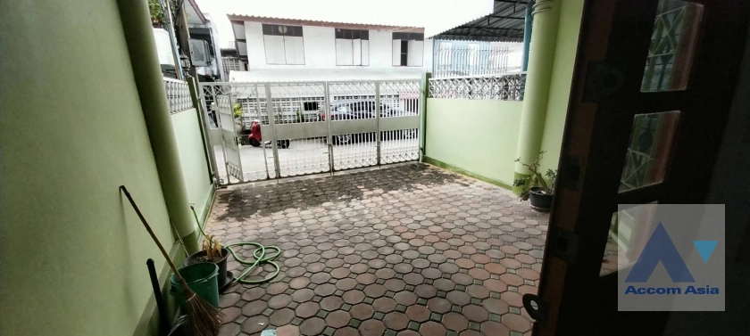 11  3 br Townhouse For Sale in Sukhumvit ,Bangkok BTS Phra khanong AA40938