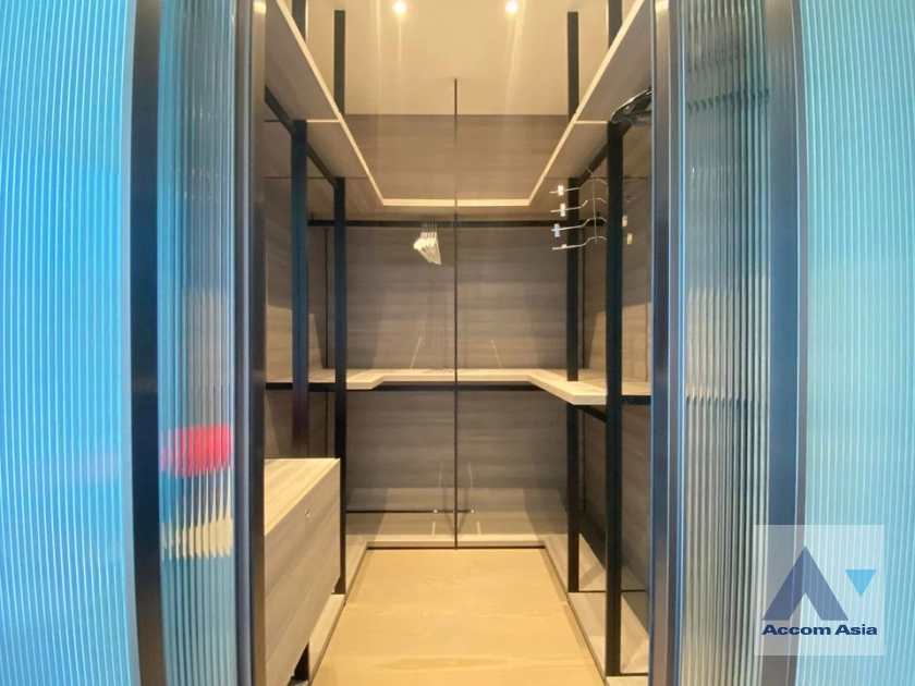 9  1 br Condominium For Rent in Ploenchit ,Bangkok BTS Chitlom at Scope Langsuan AA40940