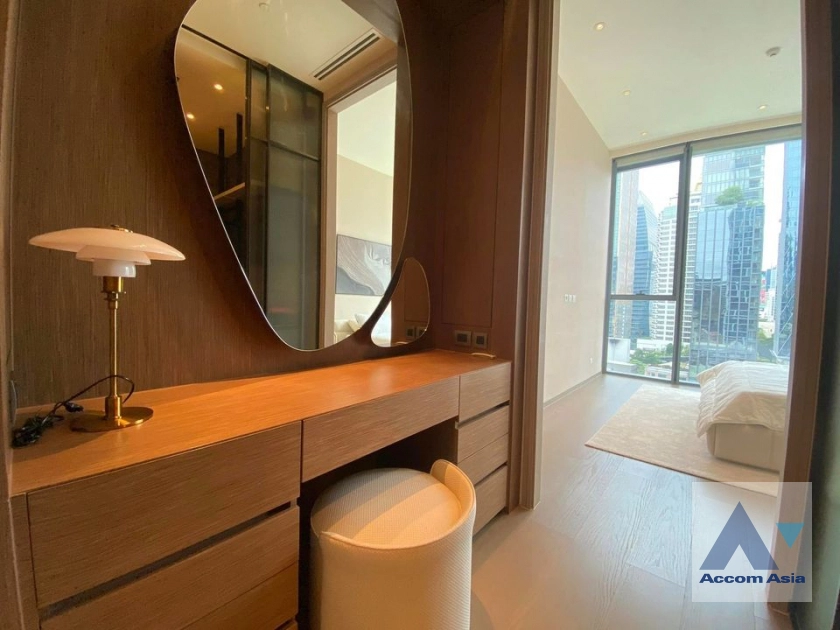 7  1 br Condominium For Rent in Ploenchit ,Bangkok BTS Chitlom at Scope Langsuan AA40940