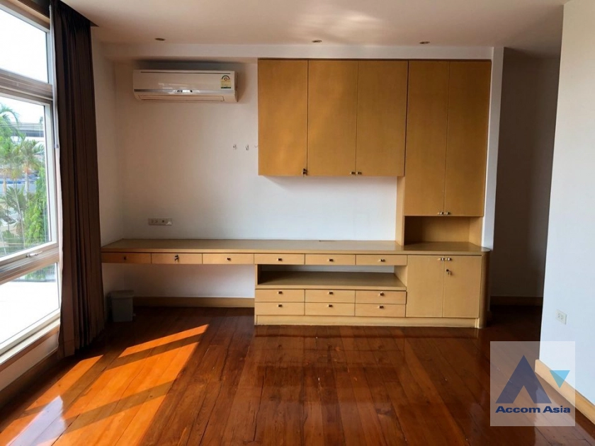 13  6 br House For Rent in Sukhumvit ,Bangkok BTS Bang Chak AA40942