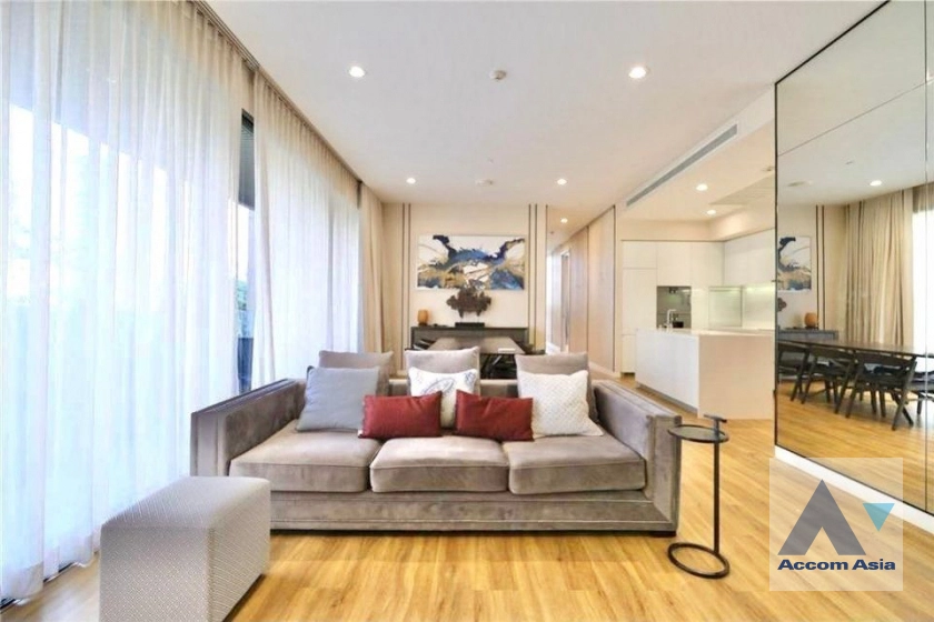 Fully Furnished |  Vittorio Sukhumvit 39 Condominium  2 Bedroom for Rent BTS Phrom Phong in Sukhumvit Bangkok