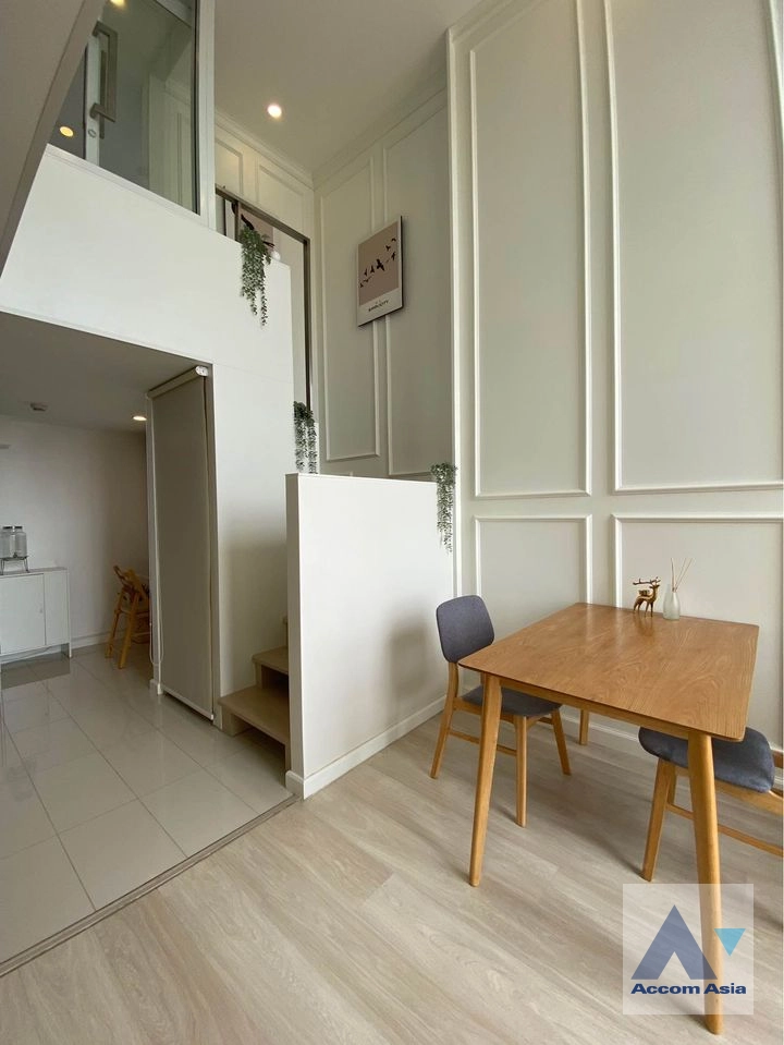 unitDuplex Condo |  2 Bedrooms  Condominium For Rent & Sale in Sathorn, Bangkok  near BTS Chong Nonsi (AA40960)