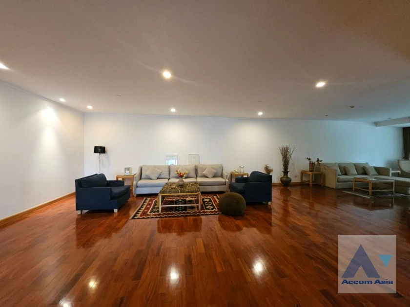  1  3 br Apartment for rent and sale in Sukhumvit ,Bangkok BTS Phrom Phong at Apartment with Top Facilities, Close to Emshere AA40961
