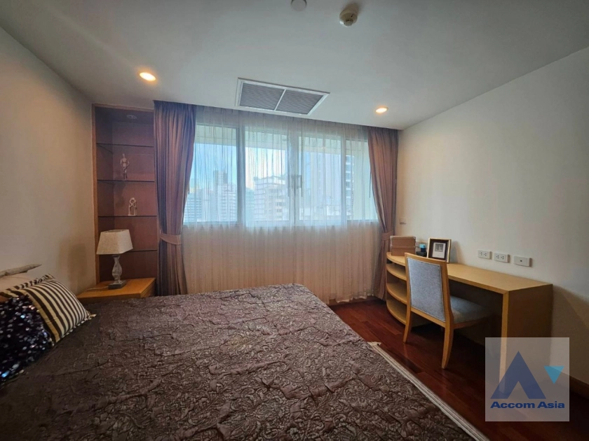 19  3 br Apartment for rent and sale in Sukhumvit ,Bangkok BTS Phrom Phong at Apartment with Top Facilities, Close to Emshere AA40961