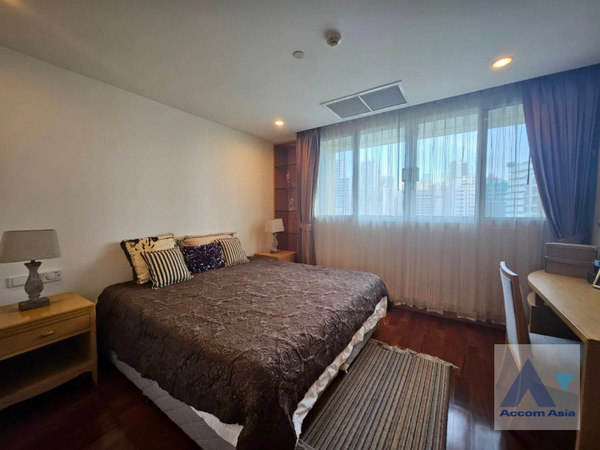 18  3 br Apartment for rent and sale in Sukhumvit ,Bangkok BTS Phrom Phong at Apartment with Top Facilities, Close to Emshere AA40961