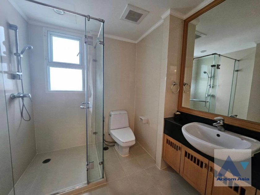 28  3 br Apartment for rent and sale in Sukhumvit ,Bangkok BTS Phrom Phong at Apartment with Top Facilities, Close to Emshere AA40961