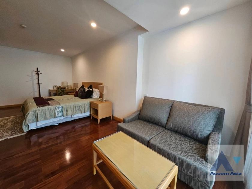 10  3 br Apartment for rent and sale in Sukhumvit ,Bangkok BTS Phrom Phong at Apartment with Top Facilities, Close to Emshere AA40961