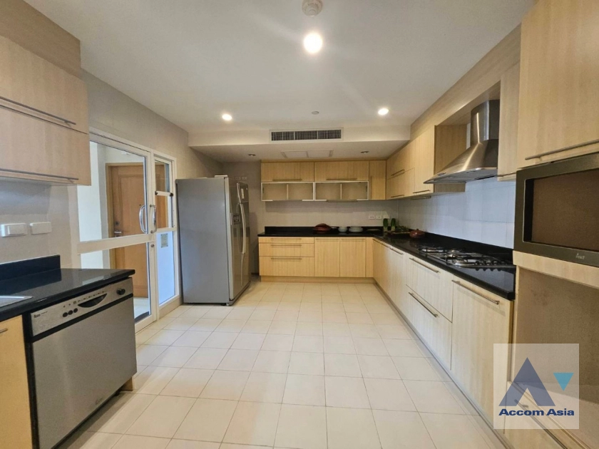 8  3 br Apartment for rent and sale in Sukhumvit ,Bangkok BTS Phrom Phong at Apartment with Top Facilities, Close to Emshere AA40961