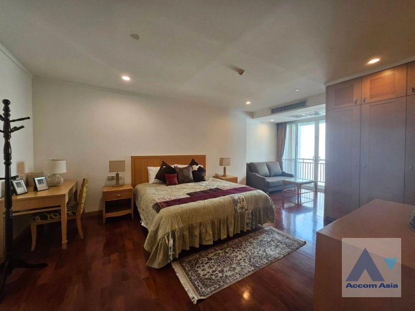 13  3 br Apartment for rent and sale in Sukhumvit ,Bangkok BTS Phrom Phong at Apartment with Top Facilities, Close to Emshere AA40961
