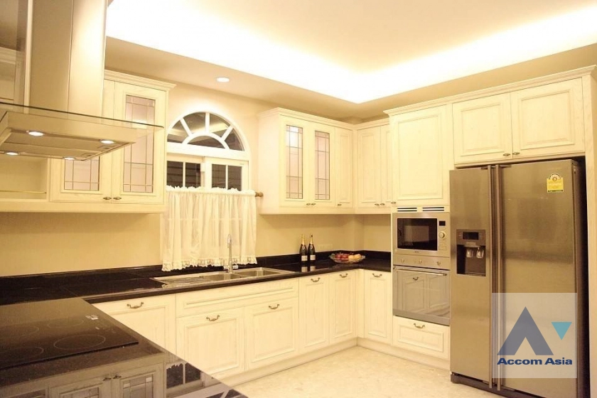 5  4 br House for rent and sale in Sukhumvit ,Bangkok BTS Nana AA40962