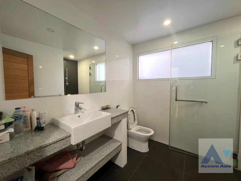 17  3 br House For Sale in Sukhumvit ,Bangkok BTS Thong Lo AA40963