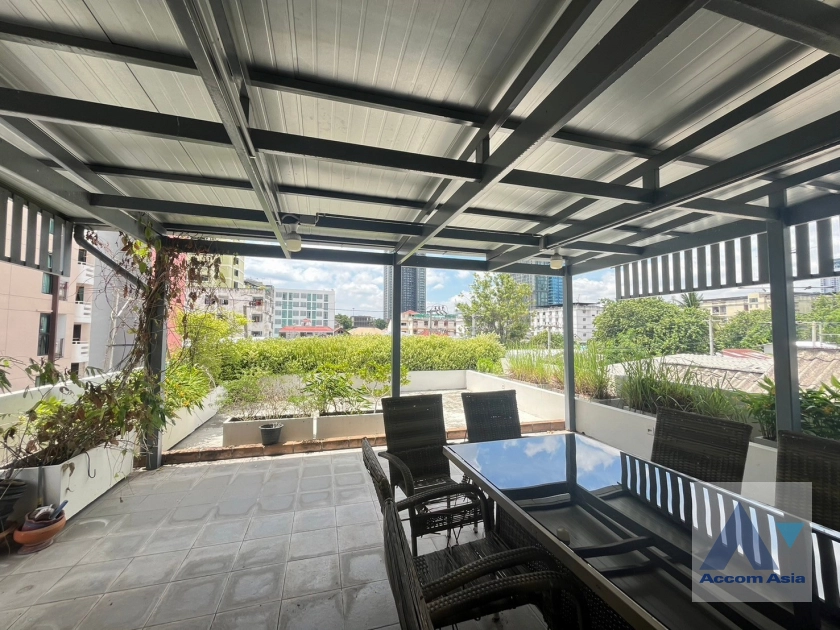 22  3 br House For Sale in Sukhumvit ,Bangkok BTS Thong Lo AA40963