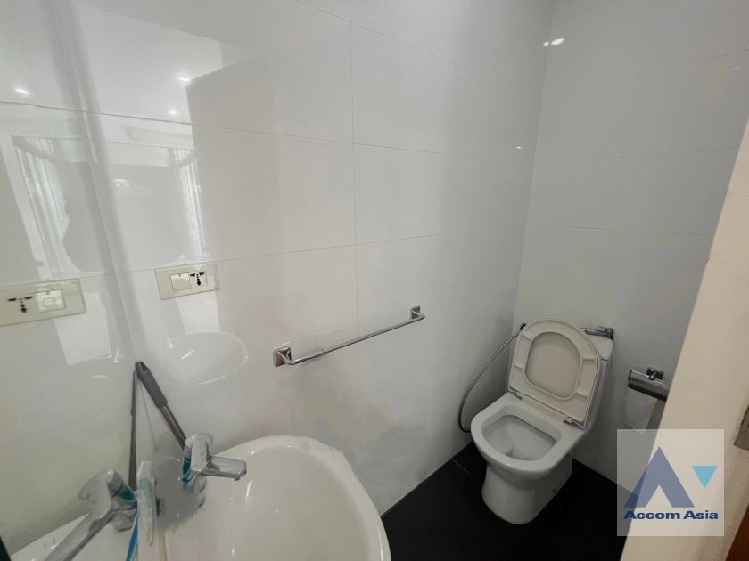 9  3 br House For Sale in Sukhumvit ,Bangkok BTS Thong Lo AA40963