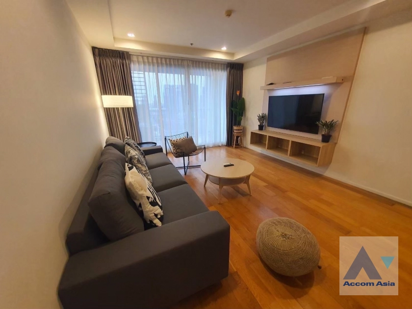 unit 3 Bedrooms  Condominium For Sale in Sukhumvit, Bangkok  near BTS Asok - MRT Sukhumvit (AA40965)