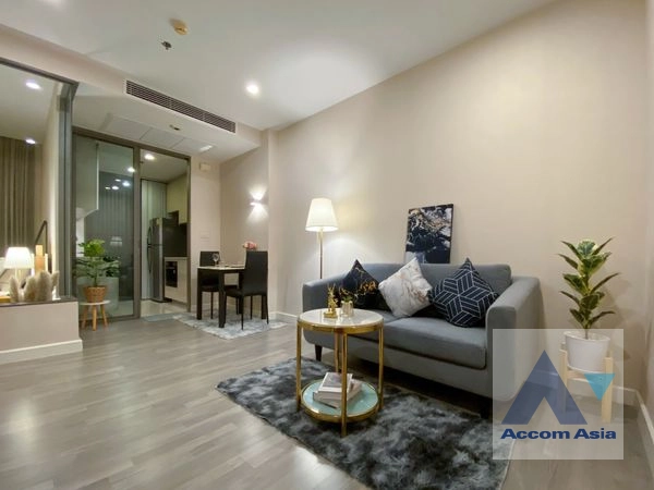The Room Wongwian Yai Condominium  1 Bedroom for Sale & Rent   in Charoennakhon Bangkok