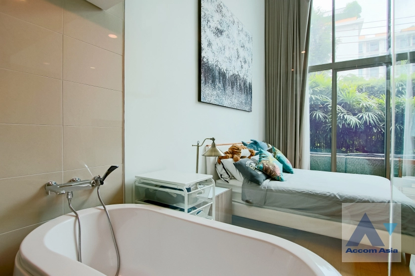 13  2 br Condominium For Sale in Sukhumvit ,Bangkok BTS Phrom Phong at Siamese Thirty Nine AA40967