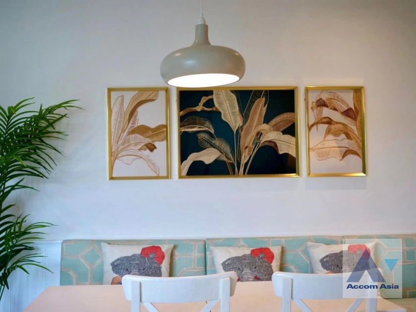 unit 2 Bedrooms  Condominium For Rent in Sathorn, Bangkok  near BRT Thanon Chan (AA40971)