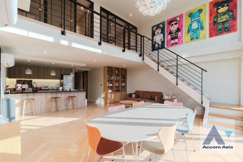 unitDuplex Condo |  4 Bedrooms  Condominium For Sale in Sukhumvit, Bangkok  near BTS Phrom Phong (AA40975)