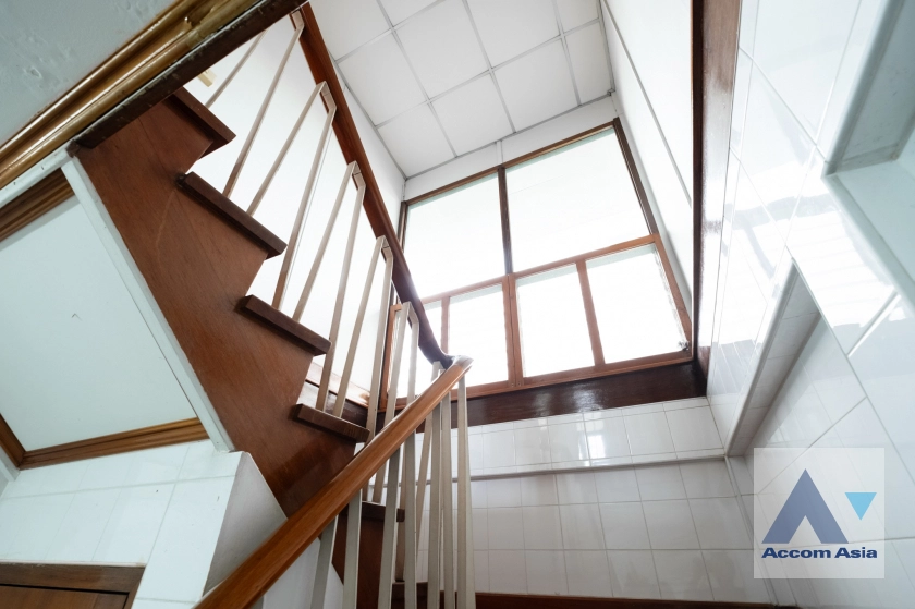 7  2 br House For Rent in Phaholyothin ,Bangkok  AA40977