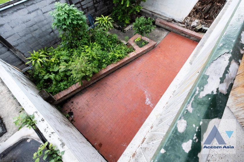 16  2 br House For Rent in Phaholyothin ,Bangkok  AA40977