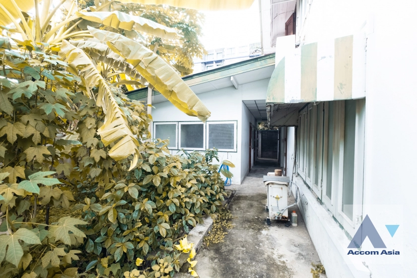 20  2 br House For Rent in Phaholyothin ,Bangkok  AA40977