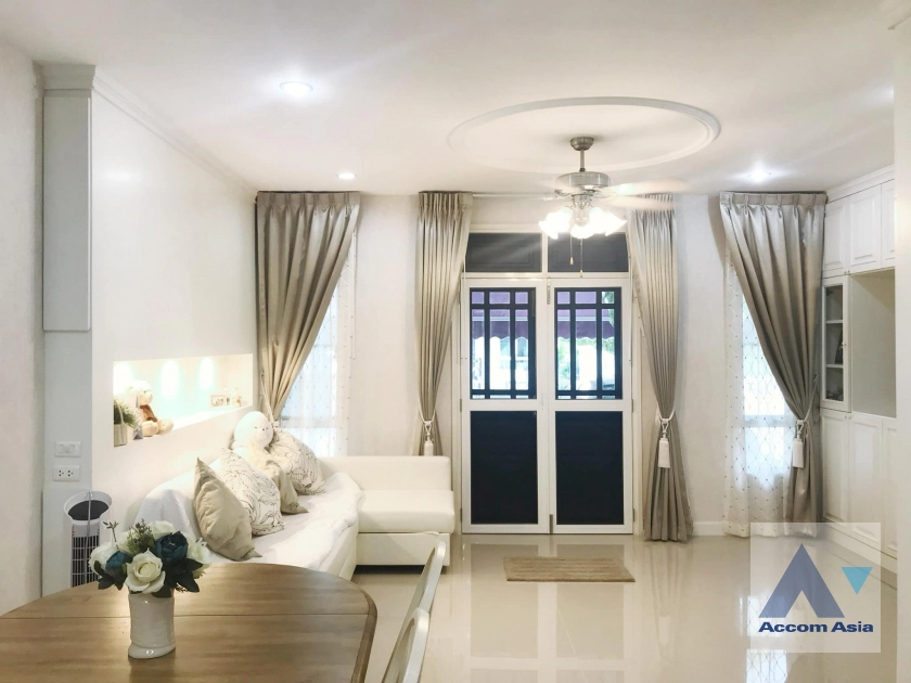  1  3 br Townhouse For Rent in Sukhumvit ,Bangkok BTS Bang Chak at Leon Sukhumvit 62 AA40981