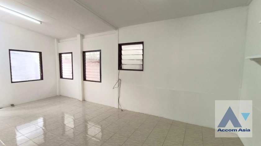 14  5 br House for rent and sale in Phaholyothin ,Bangkok  AA40986