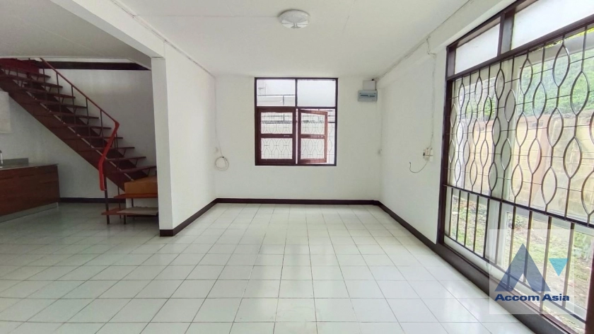  1  5 br House for rent and sale in Phaholyothin ,Bangkok  AA40986