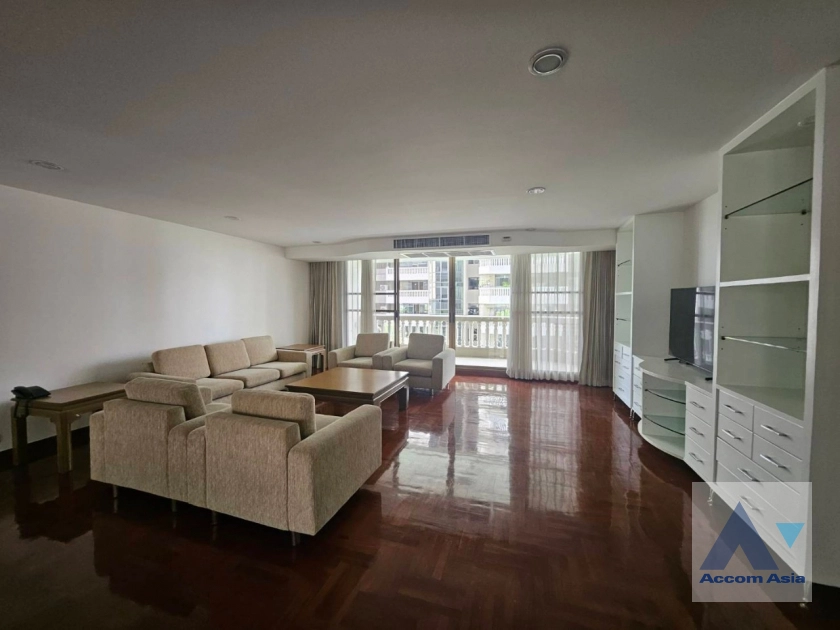 unit 3 Bedrooms  Apartment For Rent & Sale in Sukhumvit, Bangkok  near BTS Phrom Phong (AA40990)
