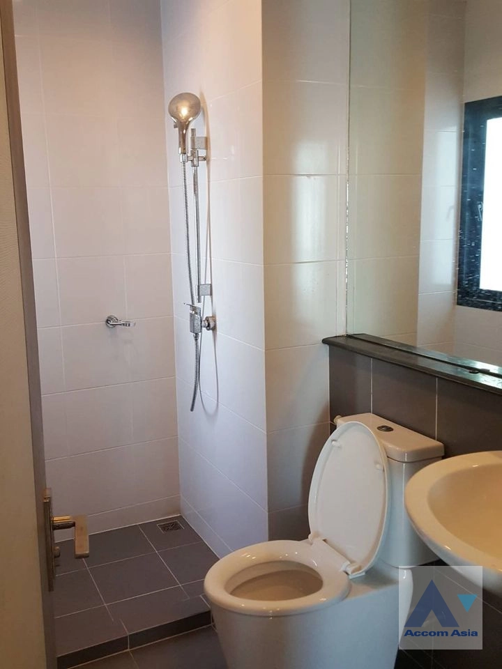 10  3 br Townhouse for rent and sale in Lat Phrao ,Bangkok  AA40994