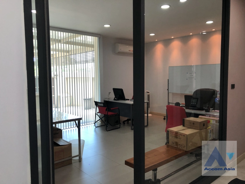 14  4 br House For Sale in Pattanakarn ,Bangkok  AA41012