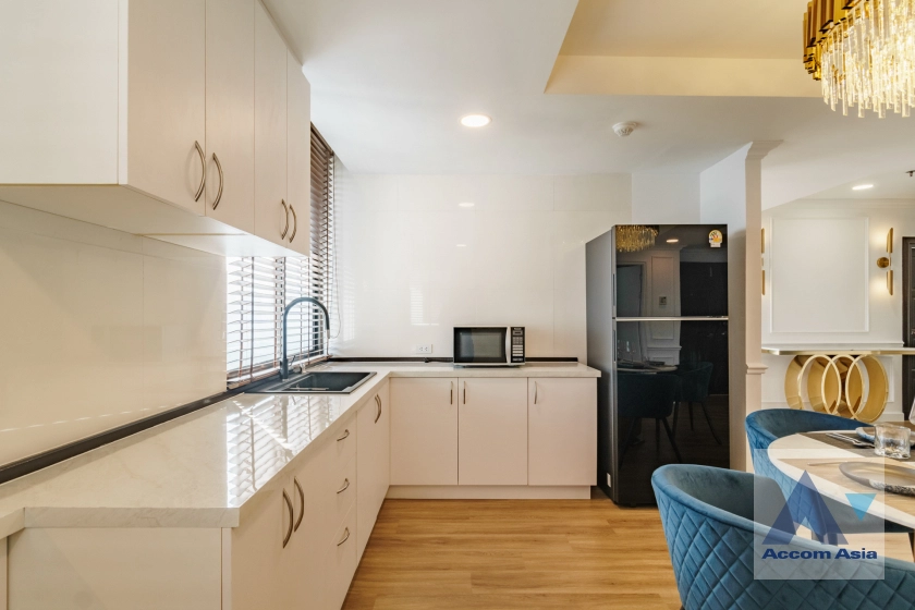 9  2 br Condominium for rent and sale in Sukhumvit ,Bangkok BTS Nana at Lake Green AA41022